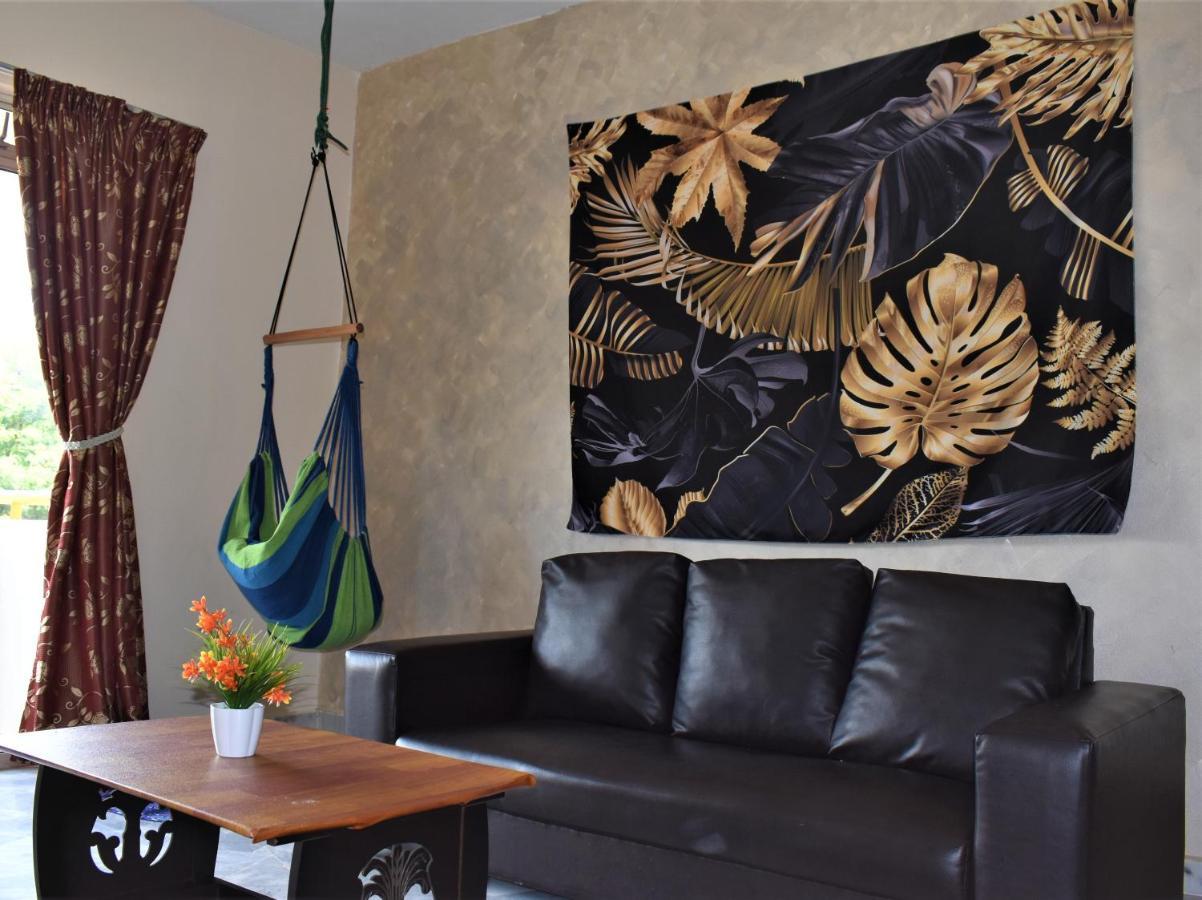 פורט דיקסון Purnama Homestay At Oceanview Resort מראה חיצוני תמונה